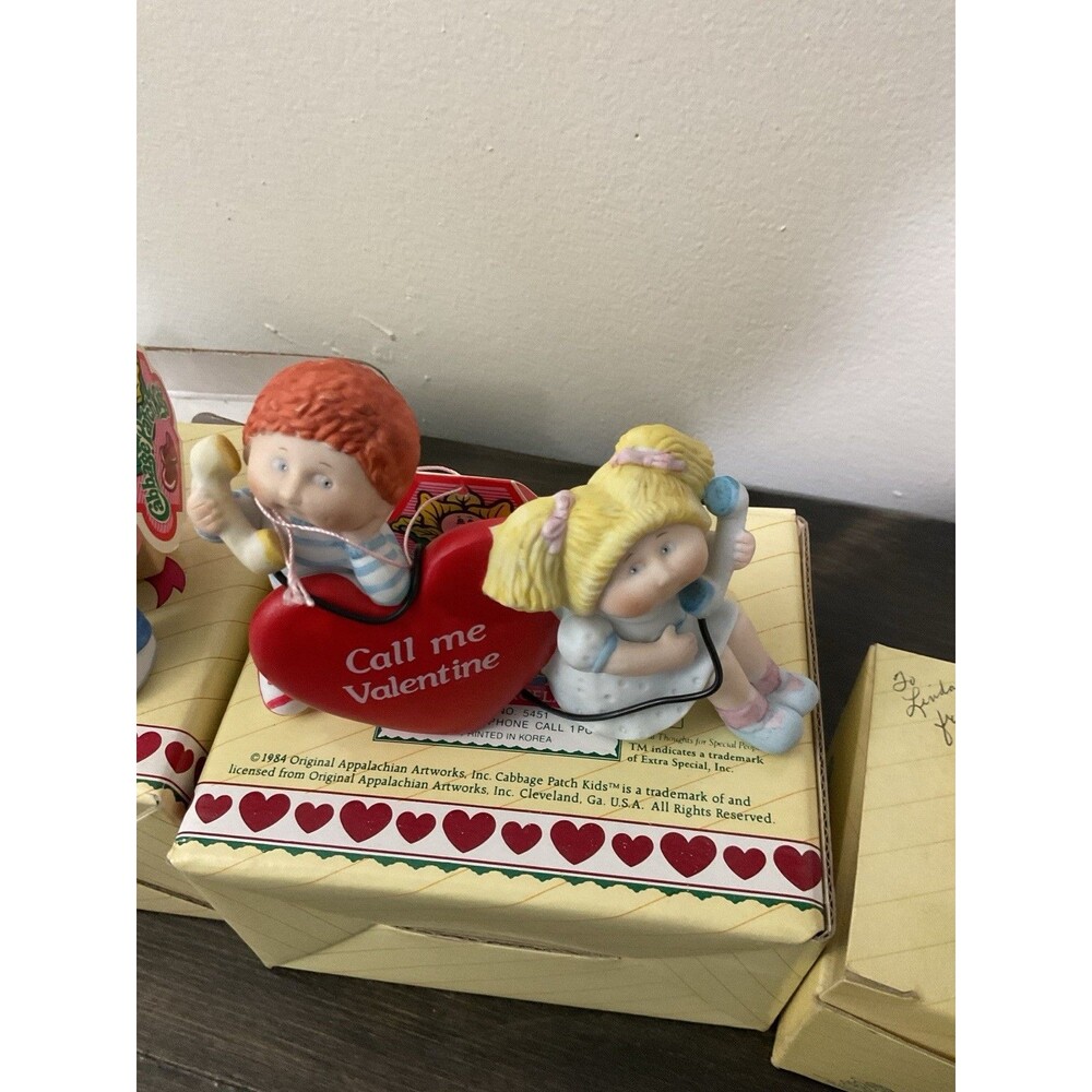 1984 Cabbage Patch Kids Fine Porcelain Valentine's Day 1985 Valentine Phone Call